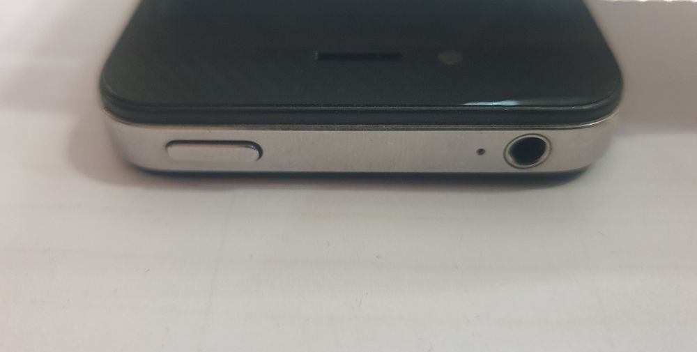 Apple iPhone 4S, ідеальний корпус, без iCloud і без блокувань, не працює дисплей