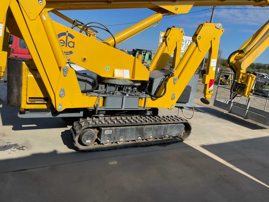 Підйомник на гусеничному ходу Cela Spyder 300 30 м