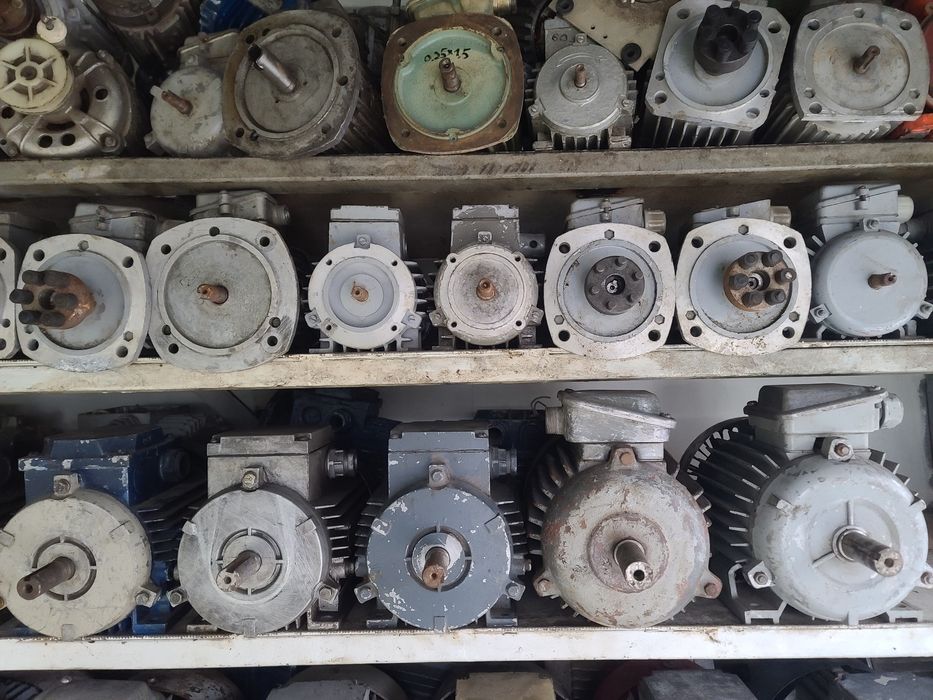 Асинхронные электродвигатели  220-380,с подключением в 220В под ключ.