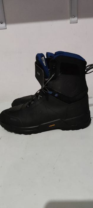 Botas Adventure Revit