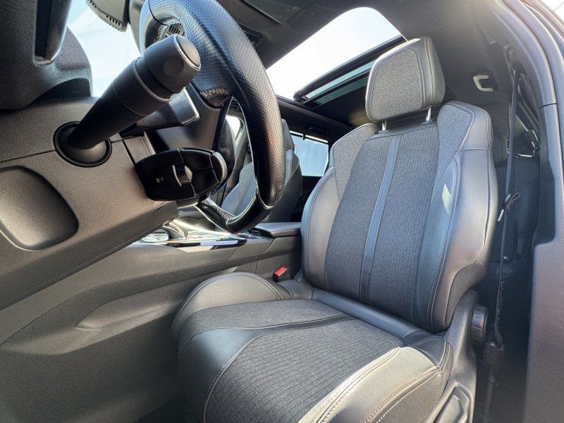 Peugeot 5008 1.5 BlueHDi GT Line J19 EAT8 foto 5