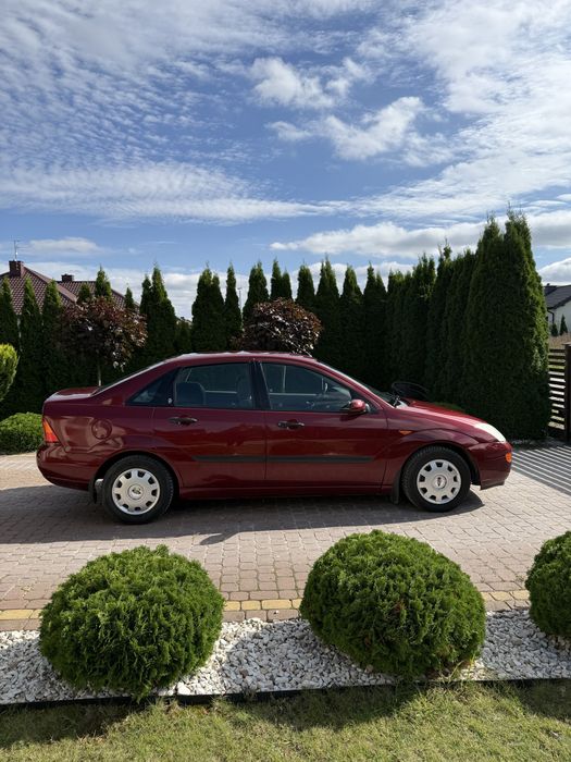 Ford Focus 1.6 100KM