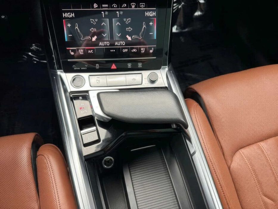 Audi e-tron S Premium Plus quattro Sportback      2023