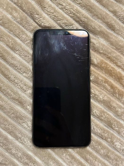 Продам айфон 11 pro max 256гіг
