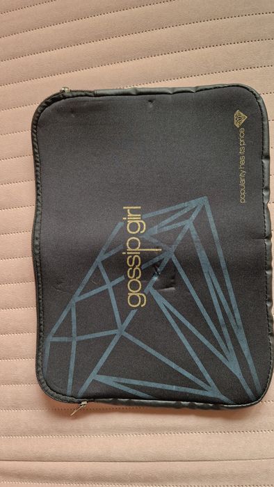 Etui, futerał na tablet, laptopa