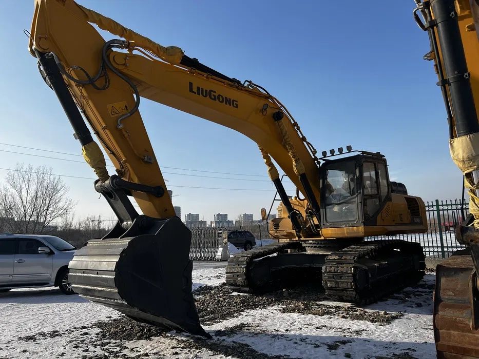 НА ПОЛНОМ ХОДУ‼️ Гусеничный экскаватор, услуги экскаватора Днепр