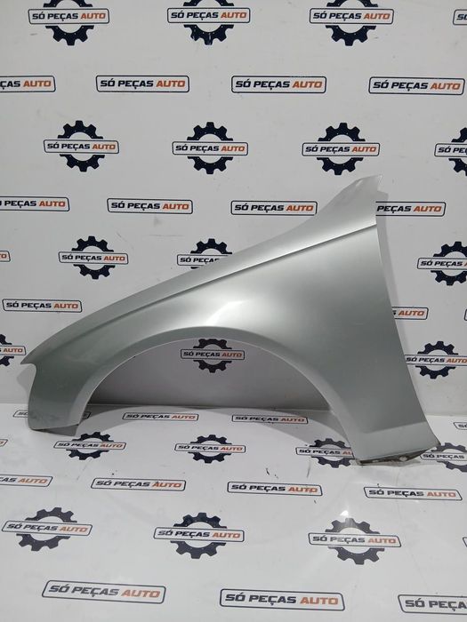 GUARDA LAMAS ESQUERDO PRATEADA AUDI A4 2.0TFSI ANO: 2009