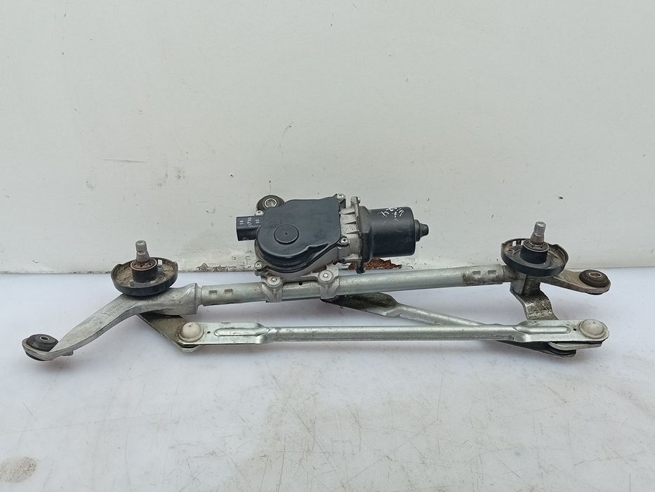 Motor limpa vidros frente NISSAN Leaf EV (ZE1)