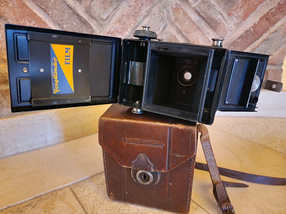 Câmara fotográfica Voigtlander Brillant