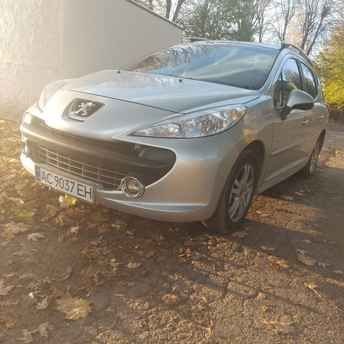 Продам Peugeot 207sw 1.4 бензин 2008 рік  пробіг 232.тис.