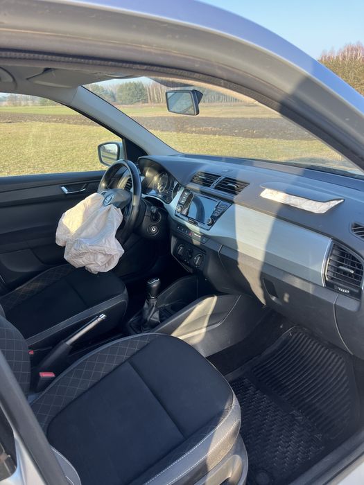 Rezerwacja Skoda fabia 1.0 gaz Salon Polska