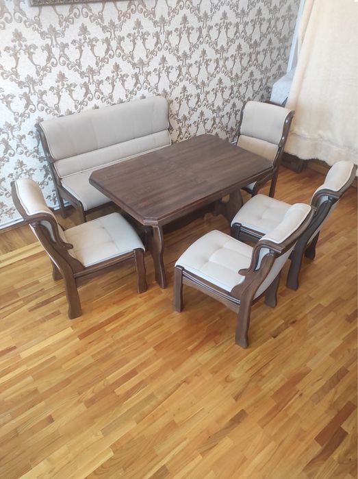 Дубовий кухонний набір