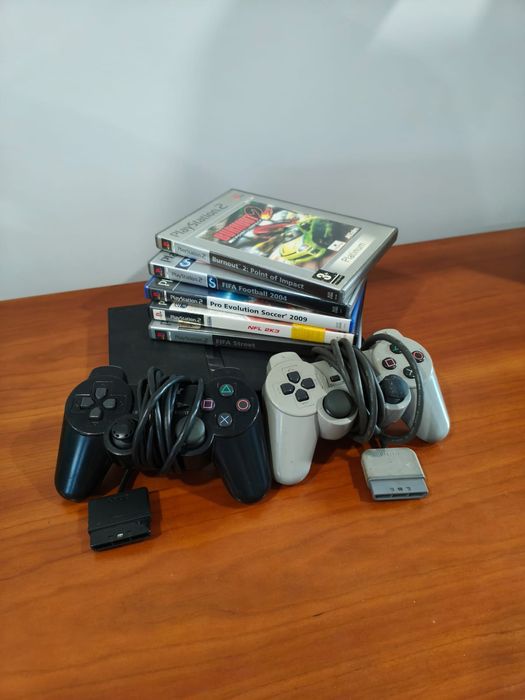 PlayStation 2 Com jogos e 2 Comandos