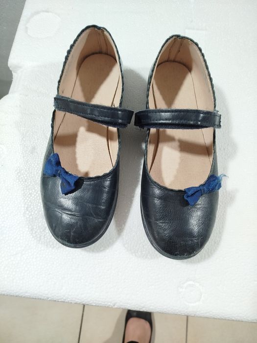 Sapatos de farda, em pele, n 33