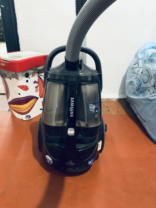 Писесос samsung sc8870