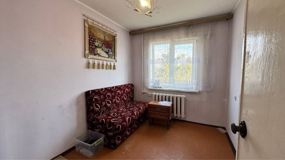 Продаж 4-кімнатної квартири