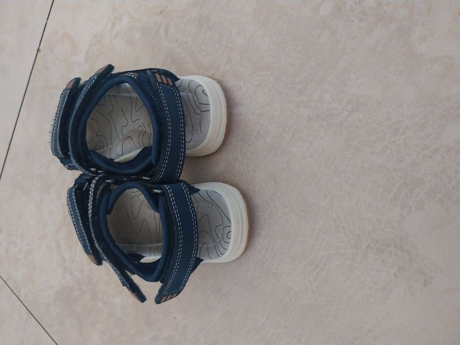 Sandałki  dziecięce rozmiar 26