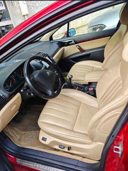 Peugeot 407 SW 2.2 HDi Executive — 2008
2.200€ (negociável)