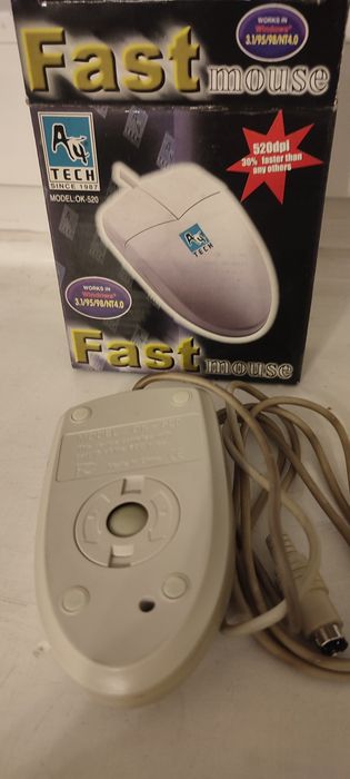 Stara kulkowa mysz komputerowa A4 Tech. Windows 95, 98 I 3.1