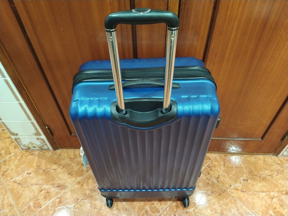 Mala malas de porão até 23 kg viagem casa quarto apartamento vivenda.