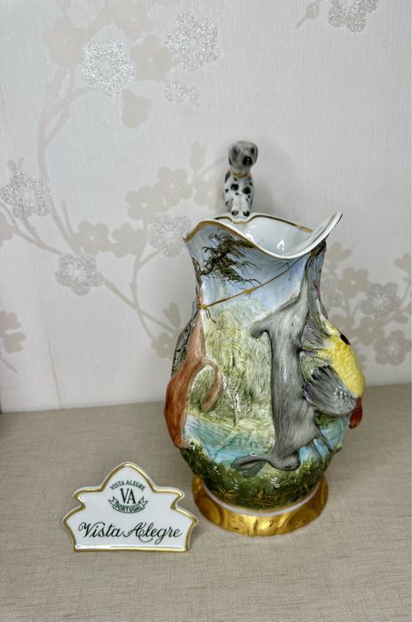 Jarro Caça em Biscuit Pintado à mão Vista Alegre