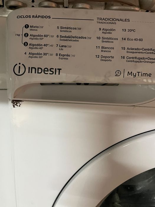 Máquina de lavar Indesit