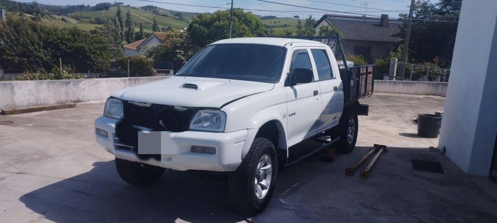 Mitsubishi L200 4x4 2005 260.000km LER DESCRIÇÃO ATÉ AO FIM