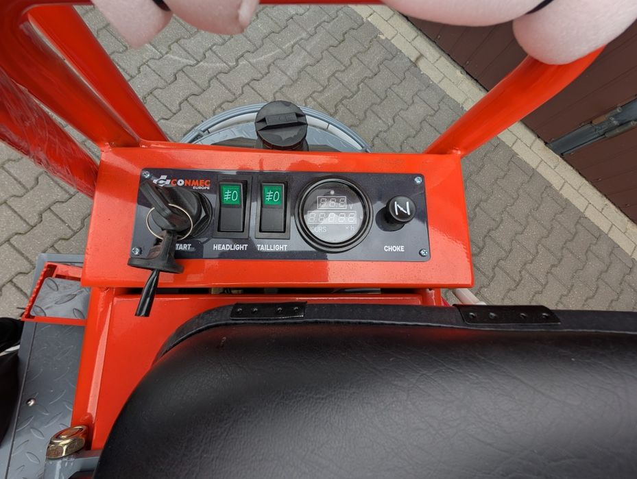 Zacieraczka samojezdna podwójna Conmec crtn 836 2×900mm barikell enar