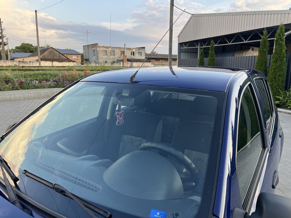 Продам Dacia Sandero 1.4 бенз