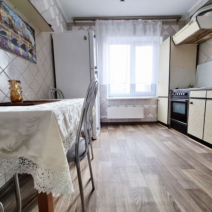 Сдам 2-ком. квартиру по Автозаводской.