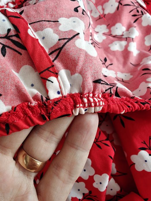 Плаття з воланом червоне в квітковий принт shein L  40 розмір вагітним