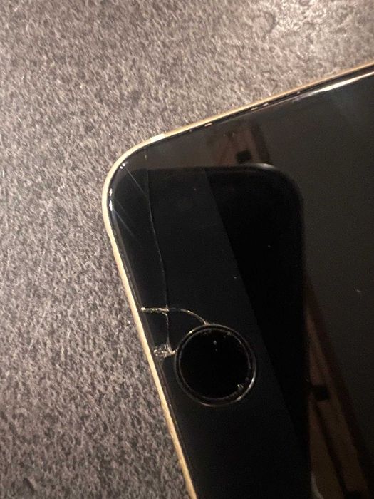 Iphone 6S 32gB (peknieta szybka oraz nie dziala touch id)