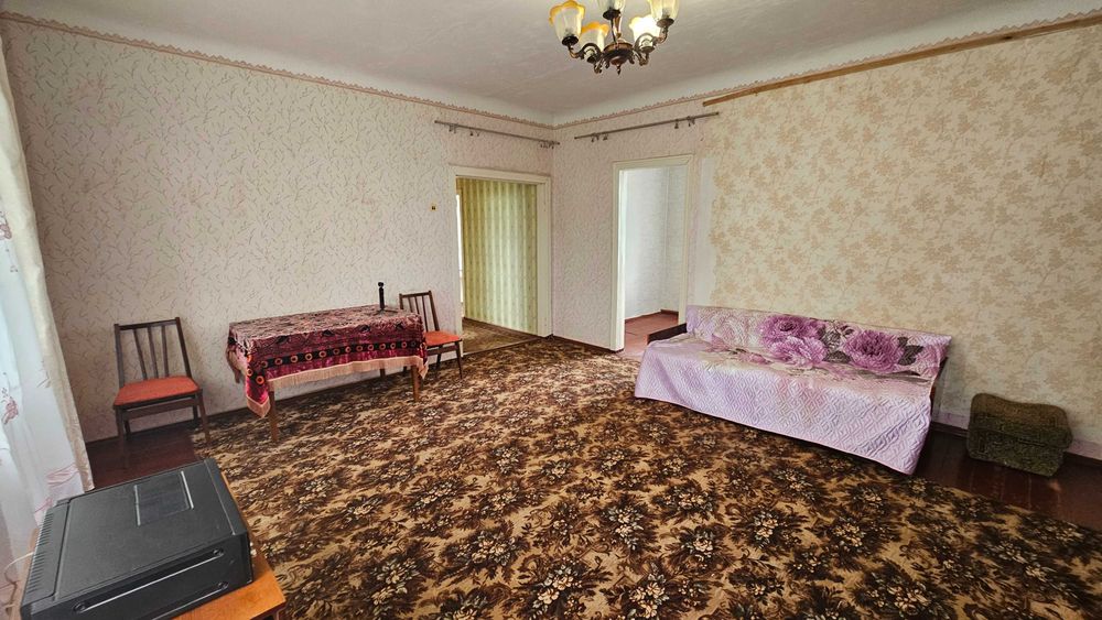 Індивідуальна три кімнатна квартира, з гаражем та видом на річку Супій Є відеогляд