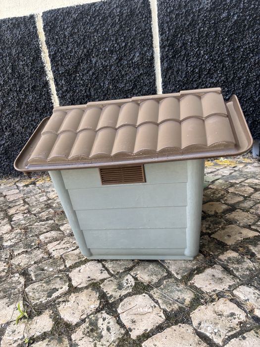 Casota pequena para cão