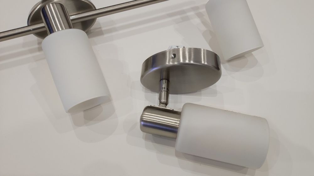 Conjunto de focus de tecto usados