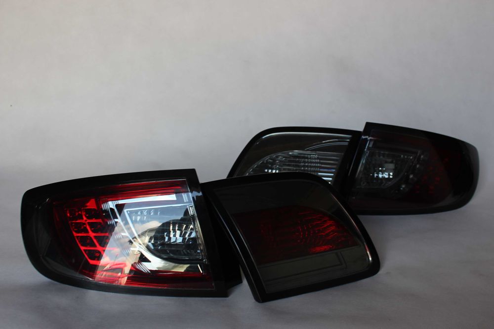 Lampy światła tylne tył MAZDA 3 r.03-09 sedan Black SMOKE LED NOWE!