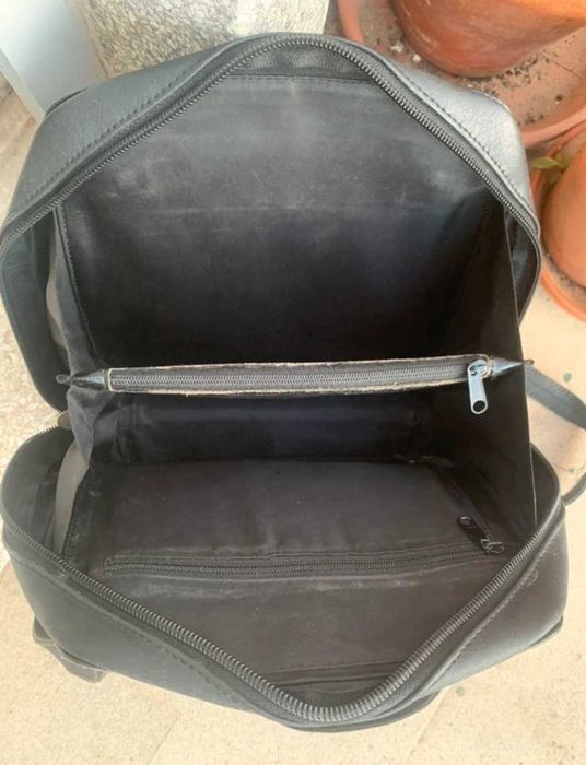 Mala preta pele Mandarina Duck de ombro  vintage