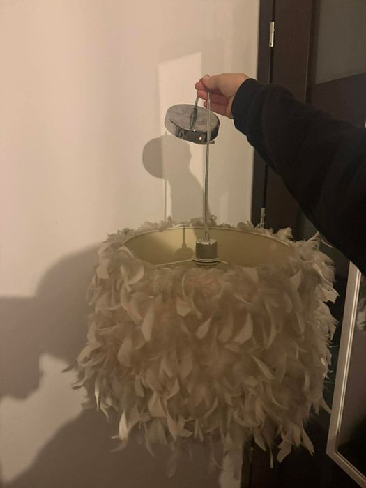 Lampa duża salon sypialnia z białych piór