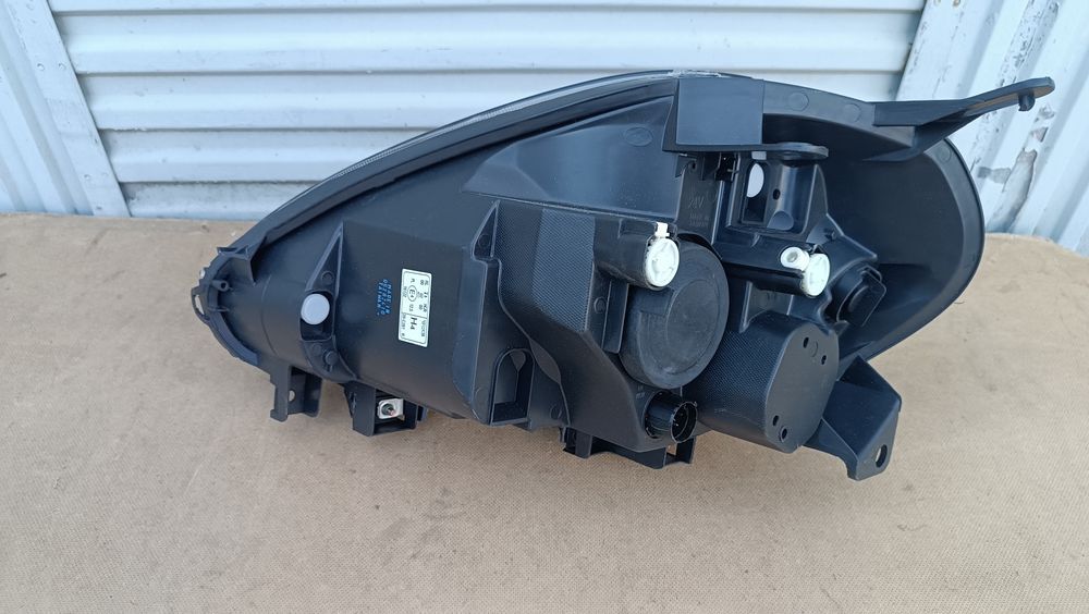 Vendo farol direito de Fiat grande Punto evo ano 2009