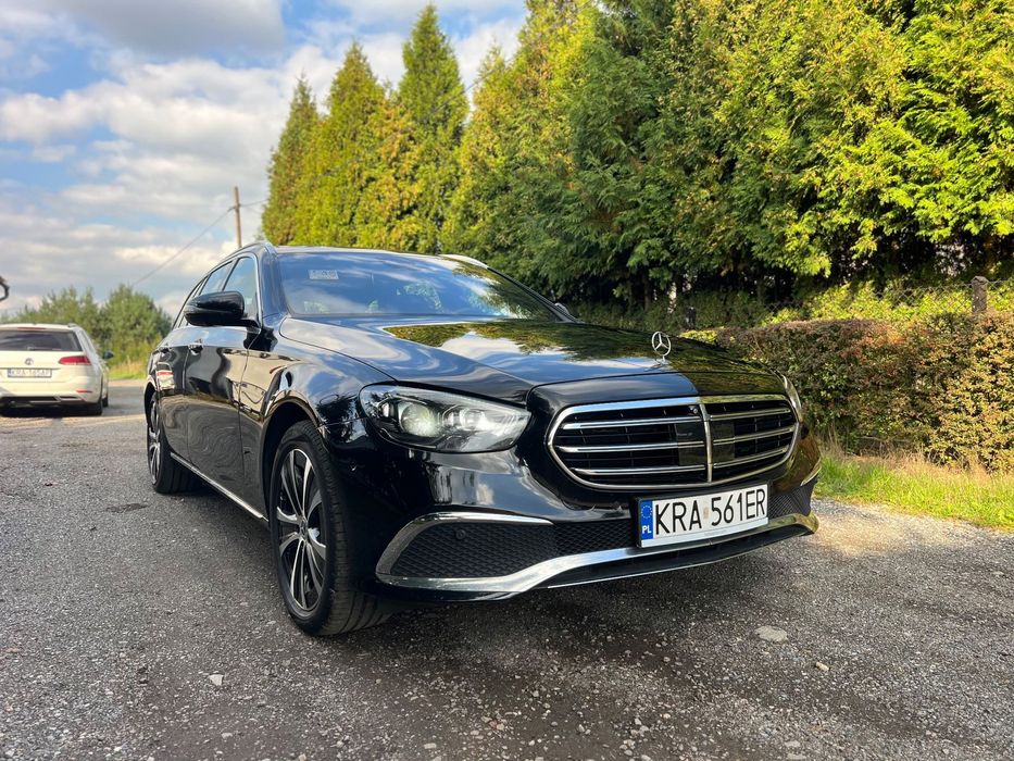 Mercedes-Benz Klasa E exclusive Multibeam Burmester Wentyle Kamery 360 Drewno Panorama