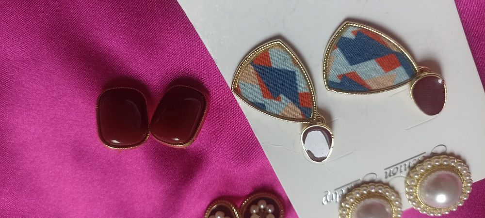 Nowe kolczyki 4 pary eleganckie