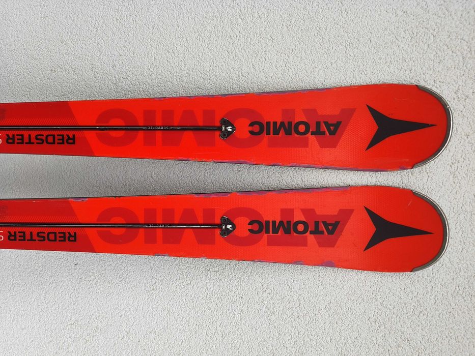 セール中‼️ATOMIC REDSTER S9 165cm SL Narty ATOMIC REDSTER S9 165cm r12,7 sezon 2021 Wrocław