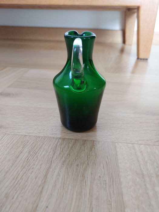 Dzbanek zielone szklo prl