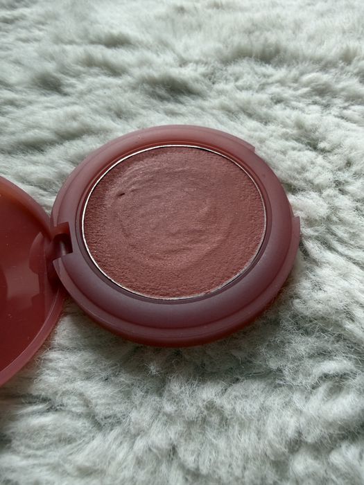 Rare beauty soft pinch matte bouncy blush róż
