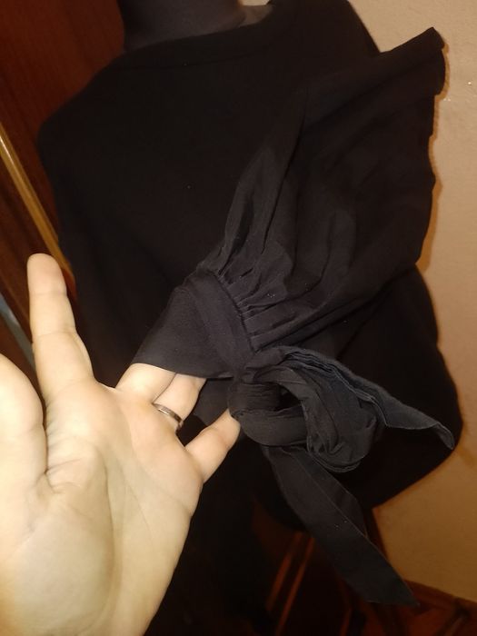 Продам реглан з об'ємним рукавом на розм М або 46,