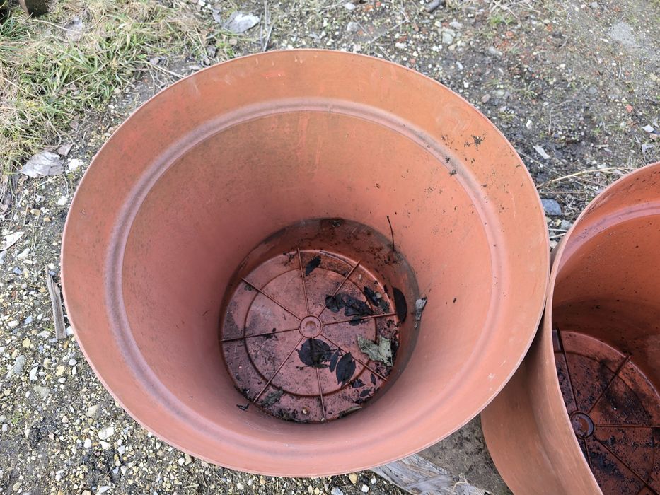 Dwie donice po 150 litrów