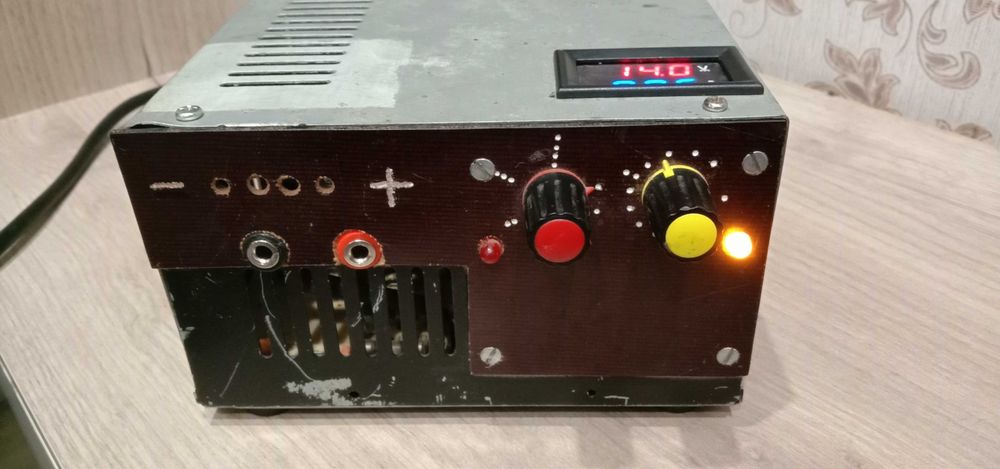 Зарядне для акамулятора