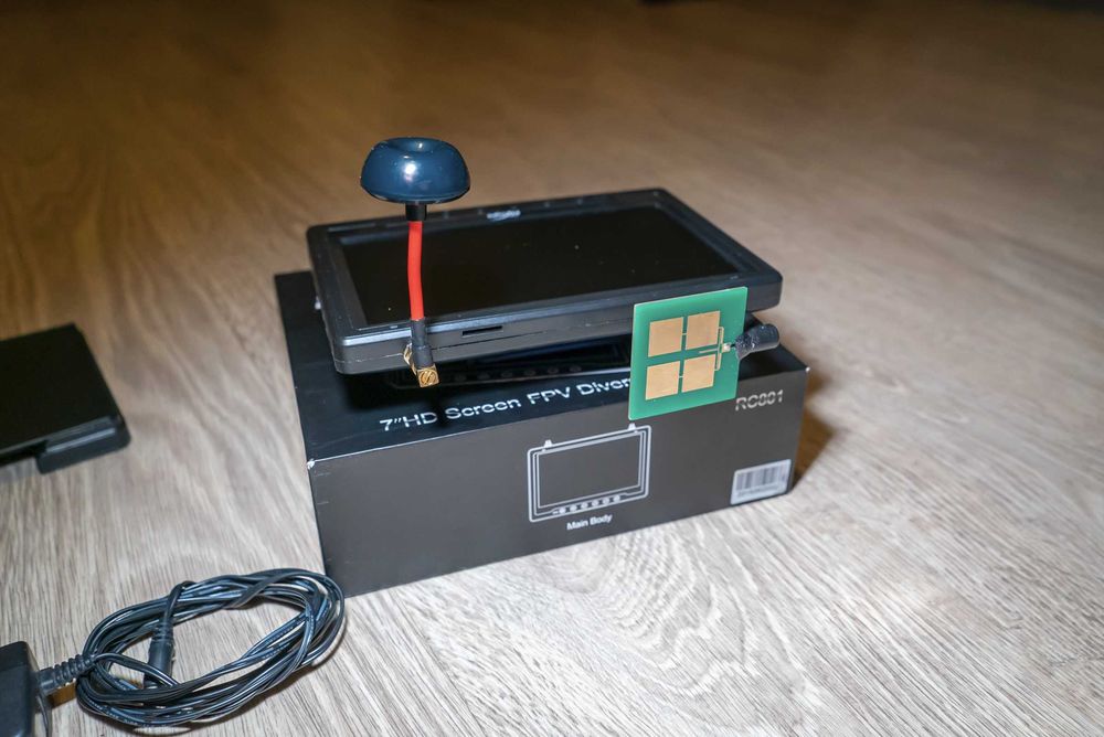 Monitor FPV /dron/ Black Pearl RC801 7