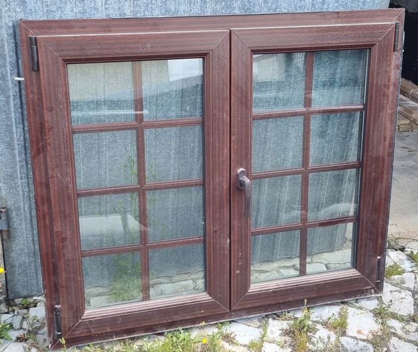 PVC Windows in Color64285292260227122