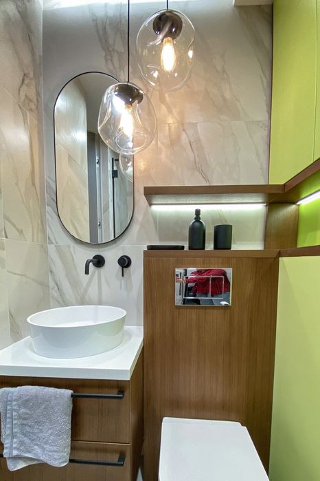 Власниця ЖД вокзал автостанція ТОРСЬКА ЦЕНТР чудо маркет СЛАВНИ